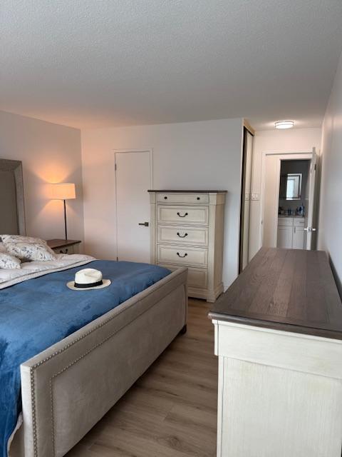 203 Yoakum Pkwy #1004 Property Photo 31