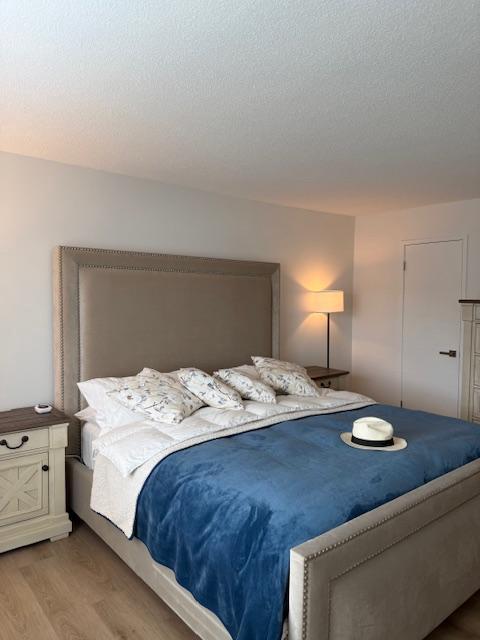 203 Yoakum Pkwy #1004 Property Photo 34