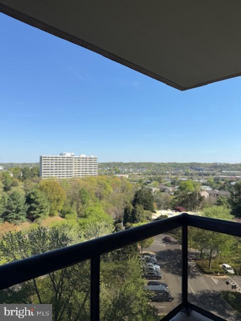 203 Yoakum Pkwy #1004 Property Photo 37