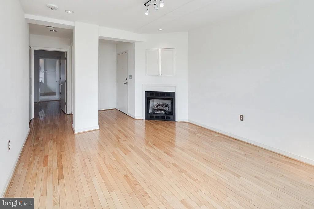 815 King St #6a Property Photo 5