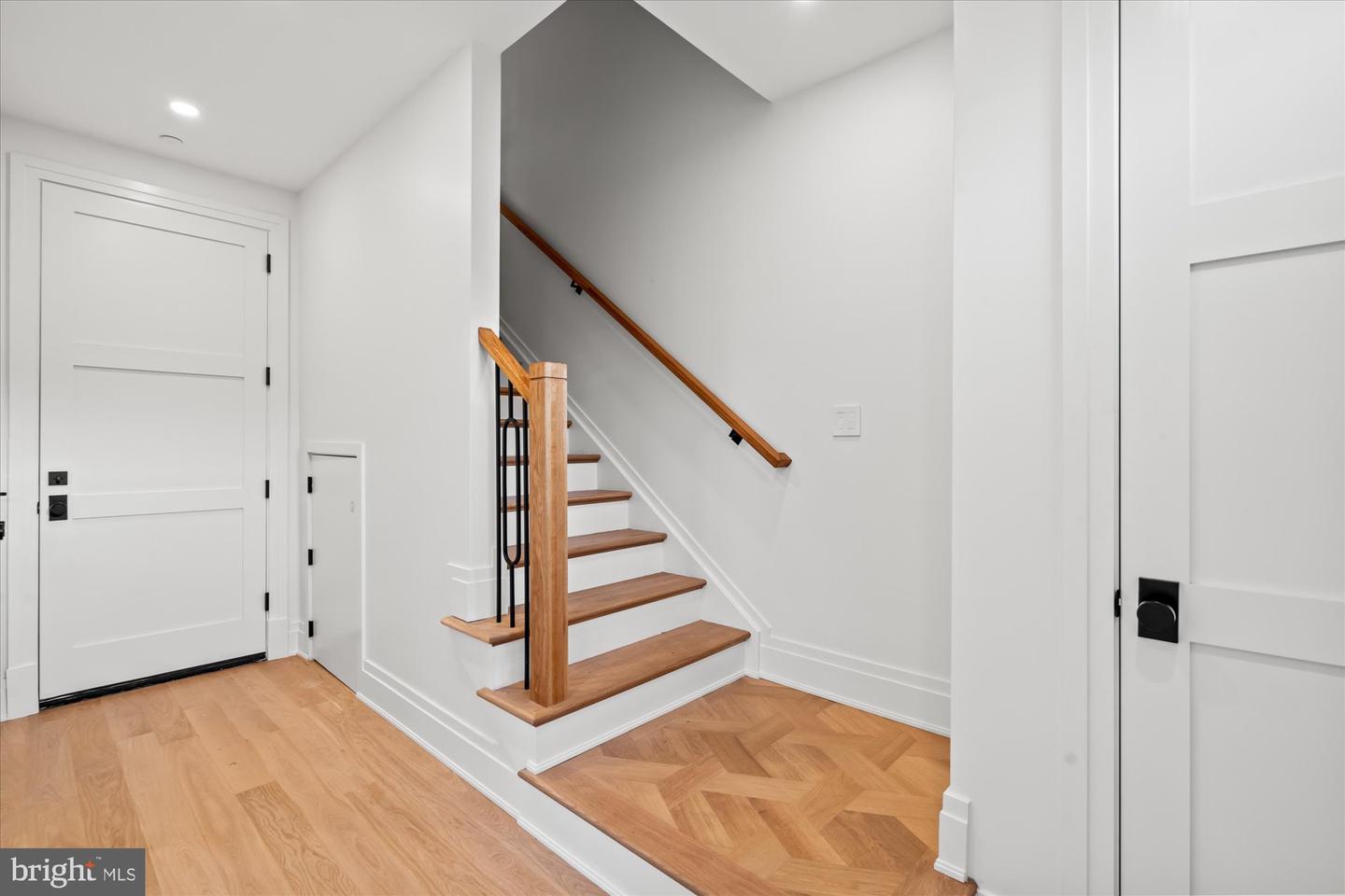 107 N West St Property Photo 2
