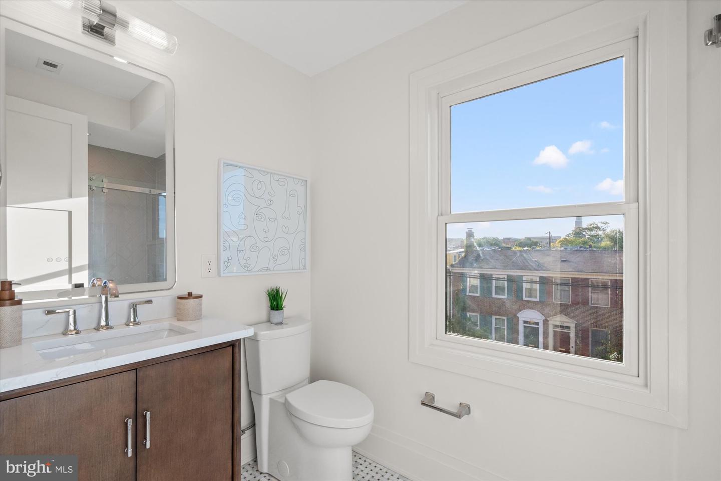 107 N West St Property Photo 12