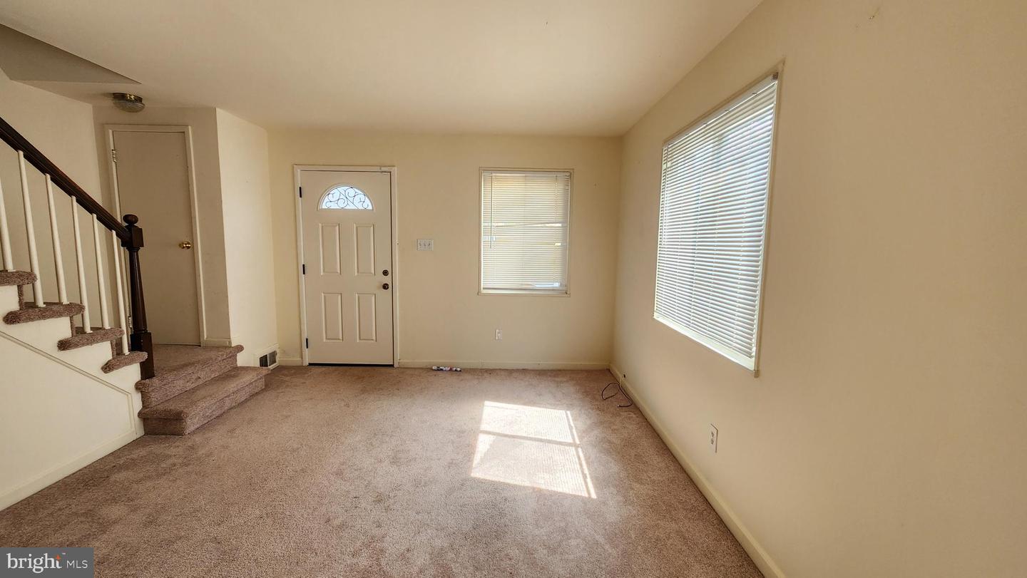 27 Hudson St Property Photo 3