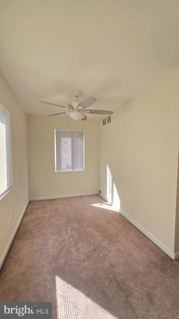 27 Hudson St Property Photo 5