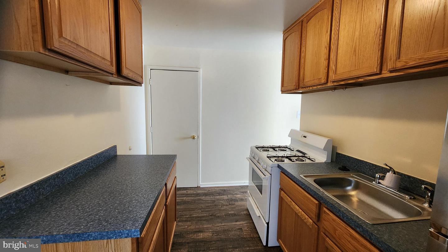 27 Hudson St Property Photo 7
