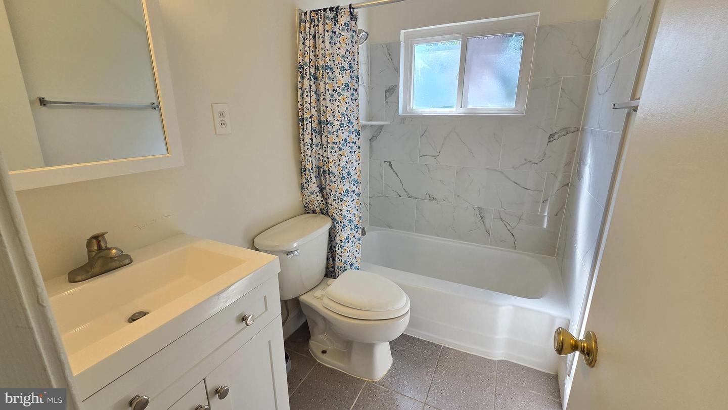 27 Hudson St Property Photo 11