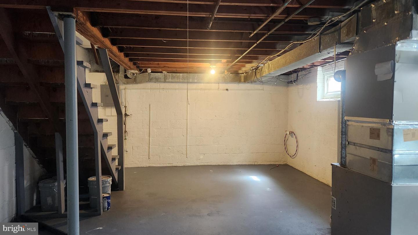 27 Hudson St Property Photo 14