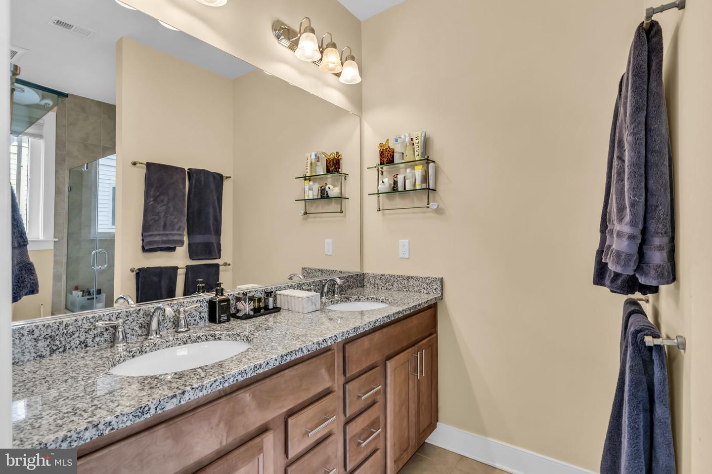 423 Nottoway Walk Property Photo 10