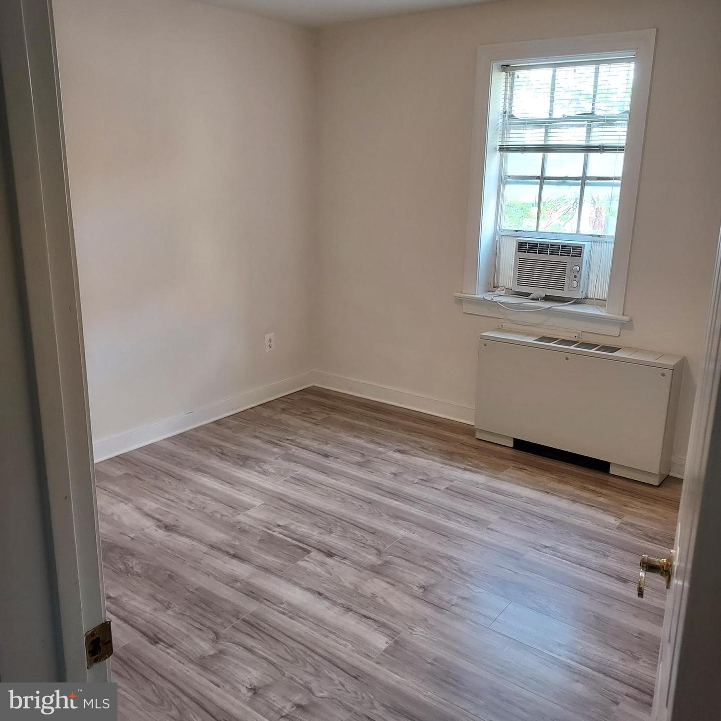 610 Madison St #200 Property Photo 7