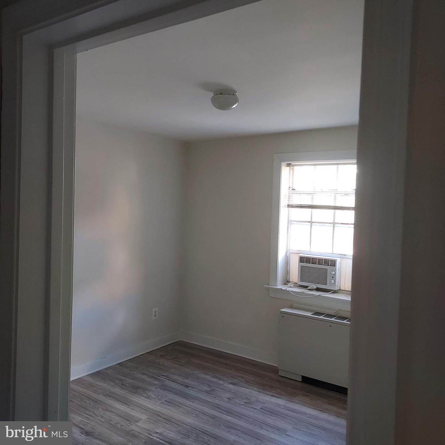610 Madison St #200 Property Photo 8