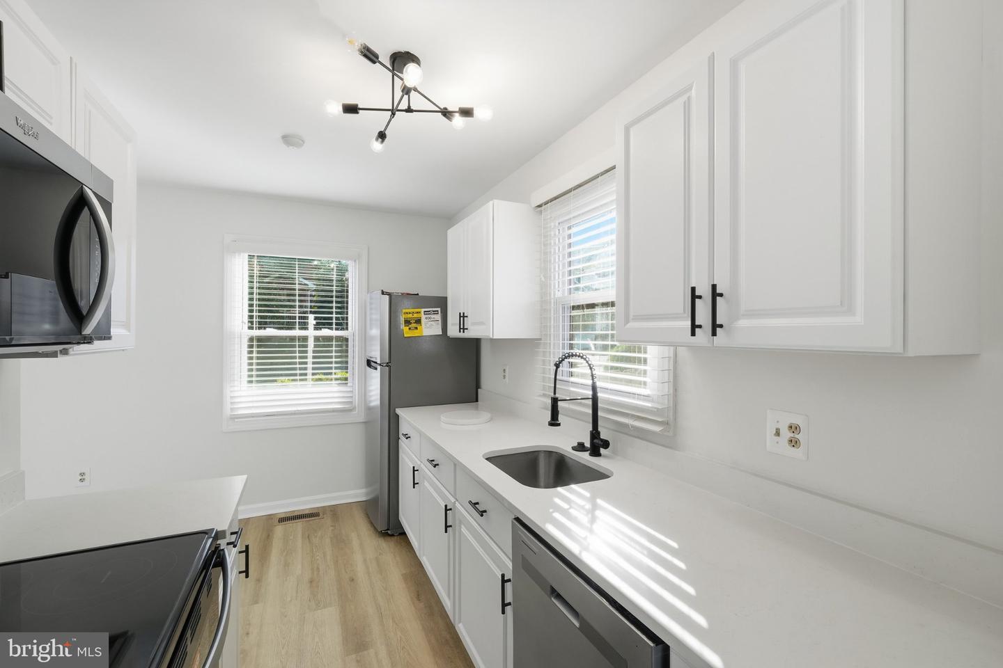 9 Leadbeater St #1/2 Property Photo 11