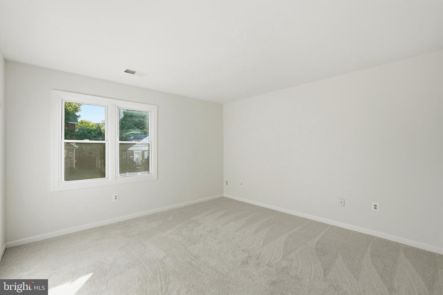 9 Leadbeater St #1/2 Property Photo 20