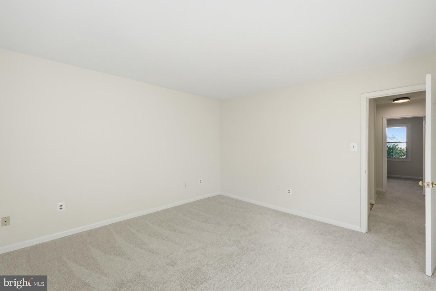 9 Leadbeater St #1/2 Property Photo 22