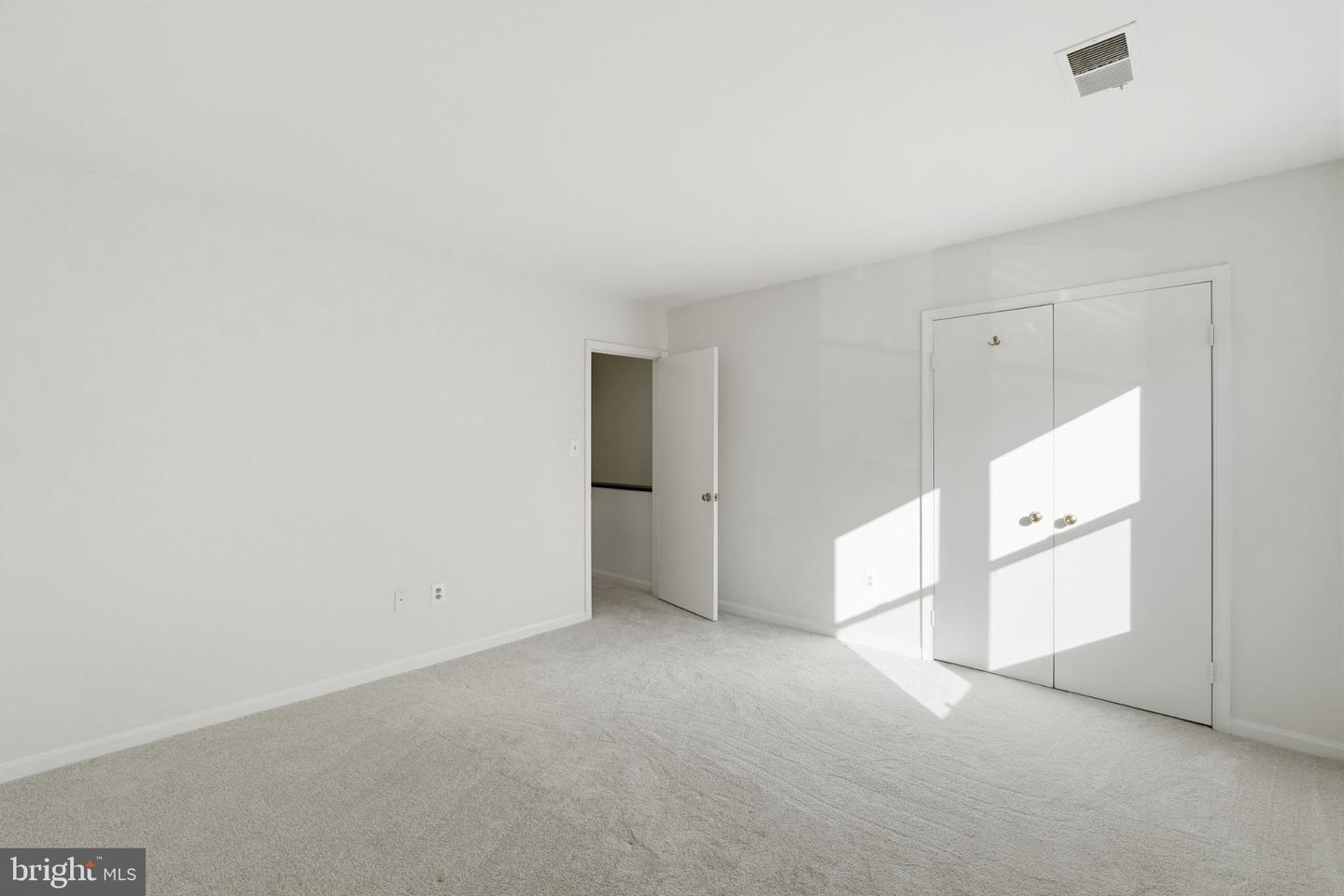 9 Leadbeater St #1/2 Property Photo 23