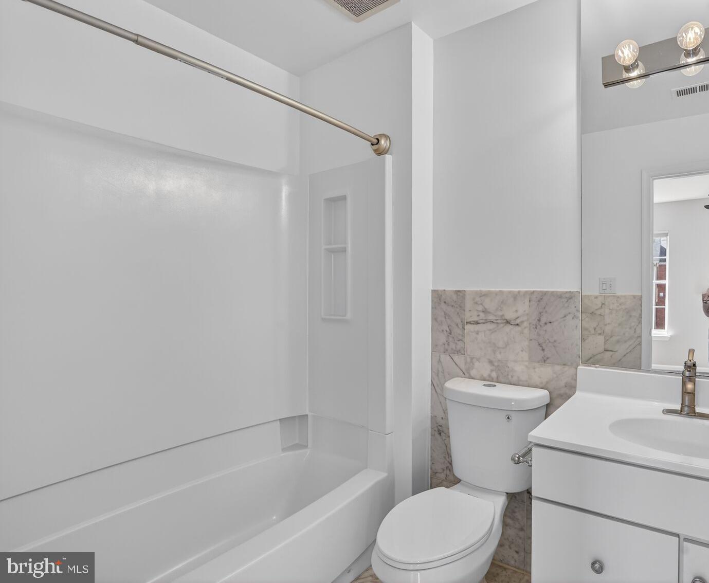 3292 Mount Vernon Ave Property Photo 19