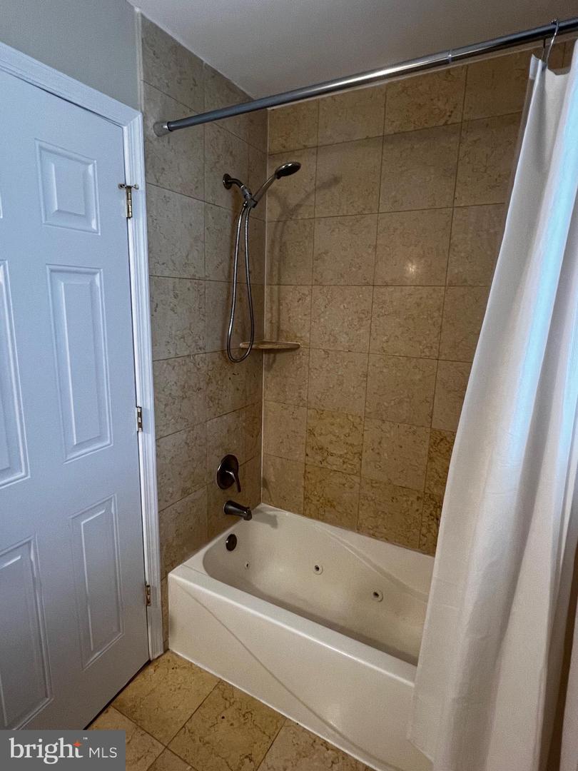 1219 Oronoco St #101 Property Photo 18