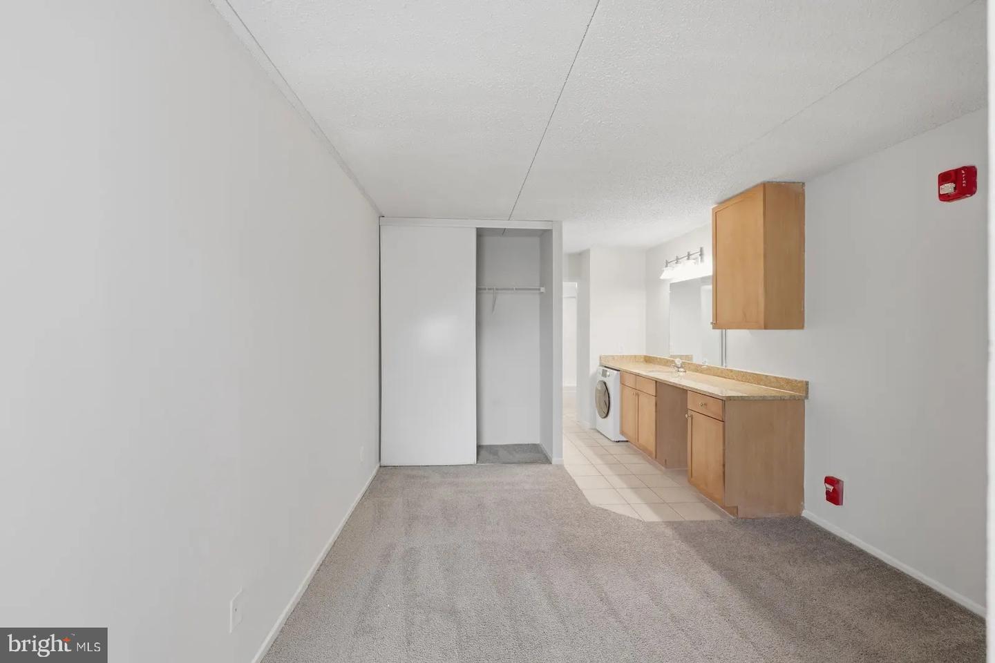 60 S Van Dorn St #202 Property Photo 14