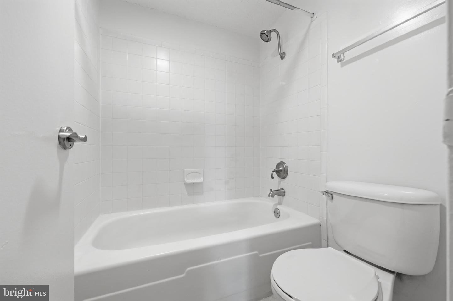 60 S Van Dorn St #202 Property Photo 18