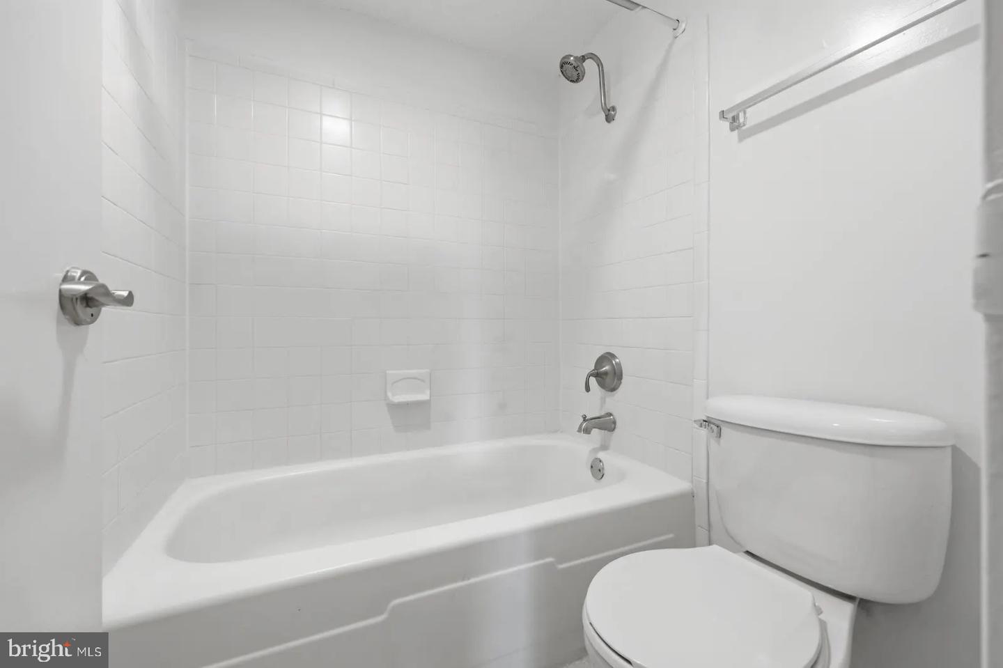 60 S Van Dorn St #202 Property Photo 19