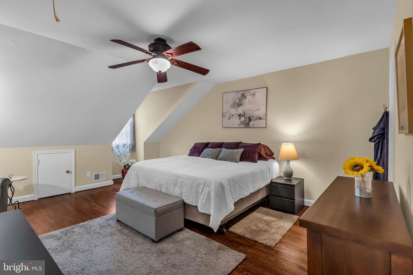 1118 N Pitt St N Property Photo 46