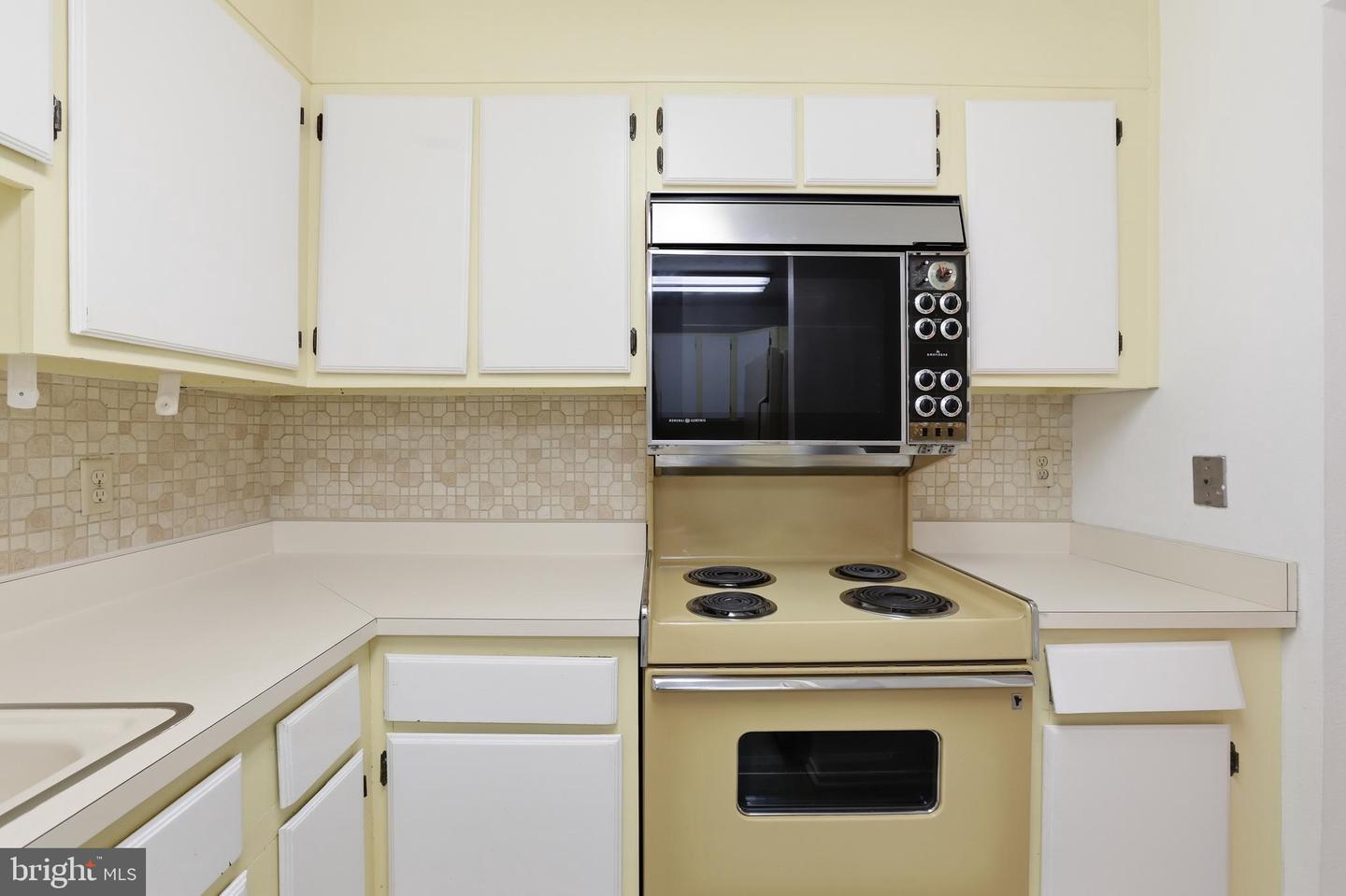 6101 Edsall Rd #502 Property Photo 10