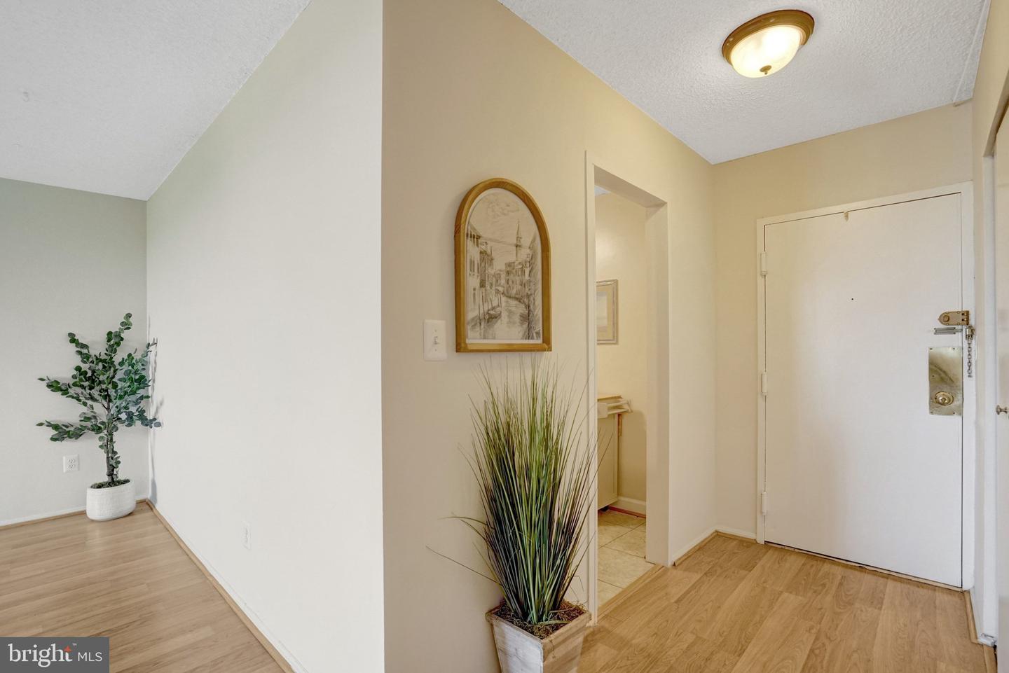 5500 Holmes Run Pkwy #1118 Property Photo 7