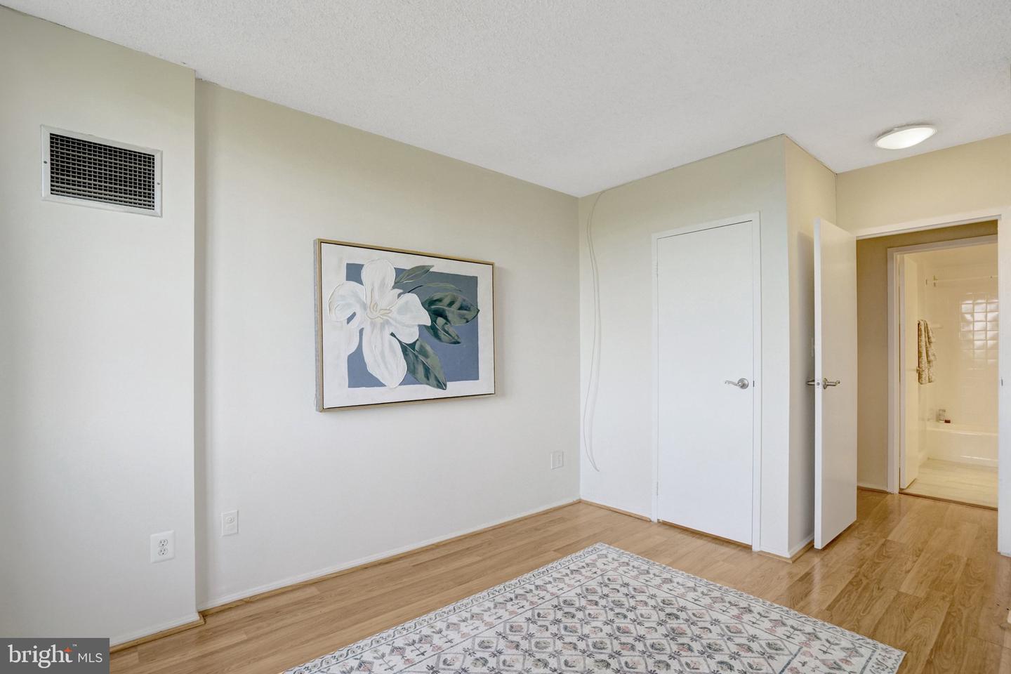 5500 Holmes Run Pkwy #1118 Property Photo 15