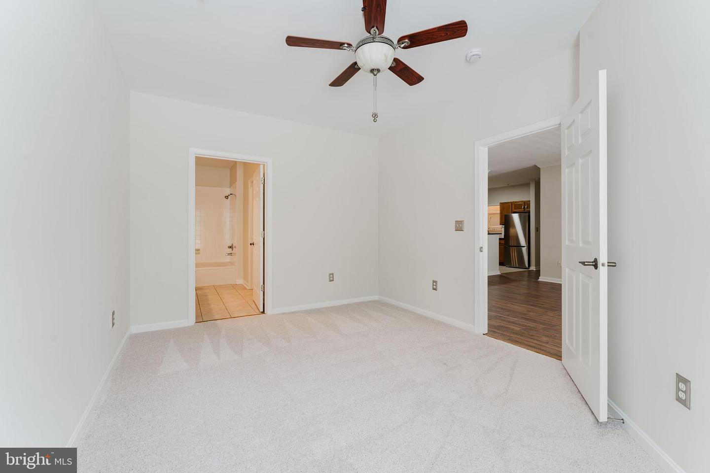 4551 Strutfield Ln #4128 Property Photo 29