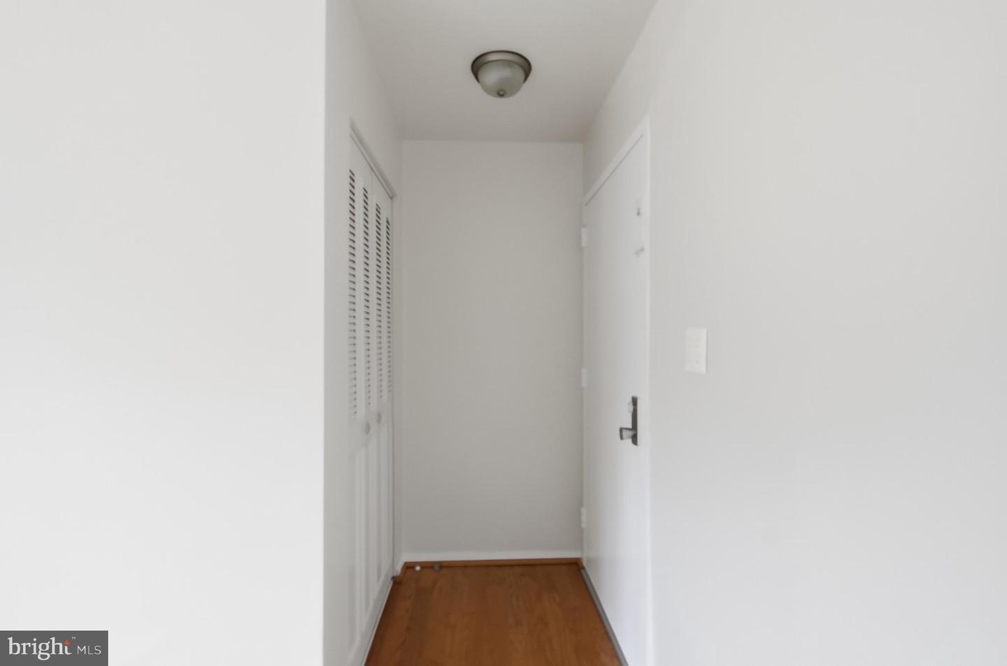 3222 S 28th St #402 Property Photo 6