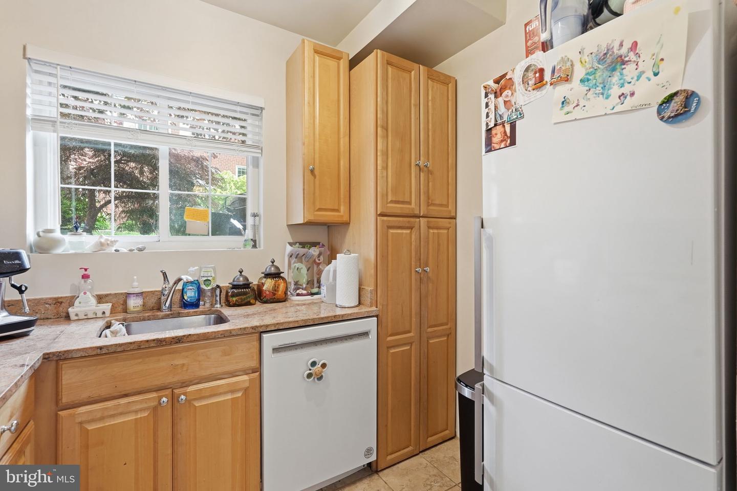 3727 Lyons Ln #3727 Property Photo 7