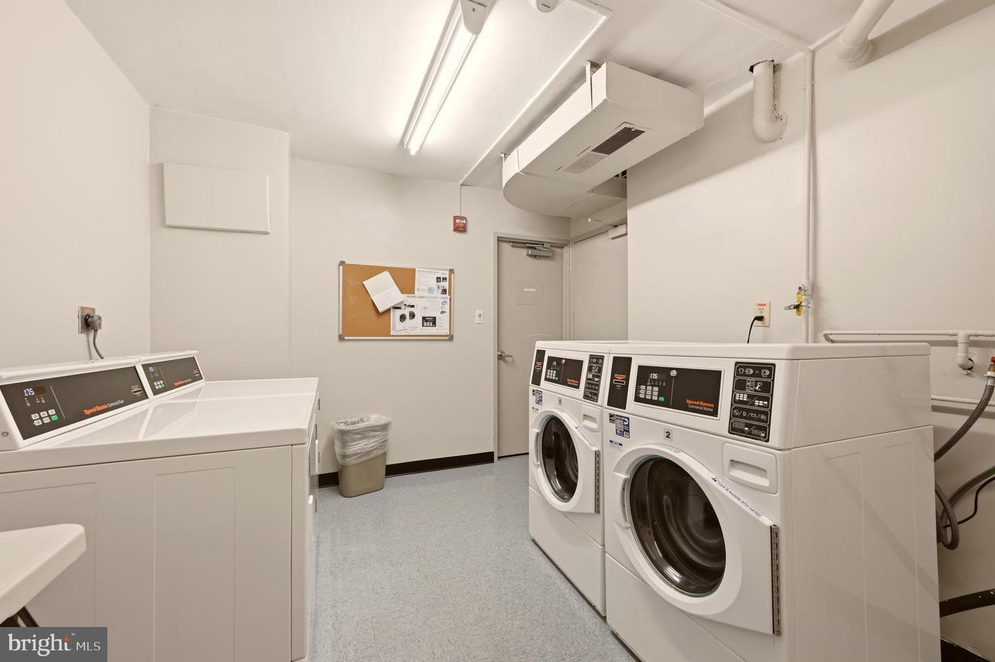 801 N Pitt St #1601 Property Photo 23