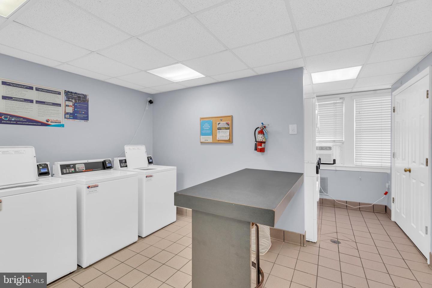 922 S Washington St #312 Property Photo 21