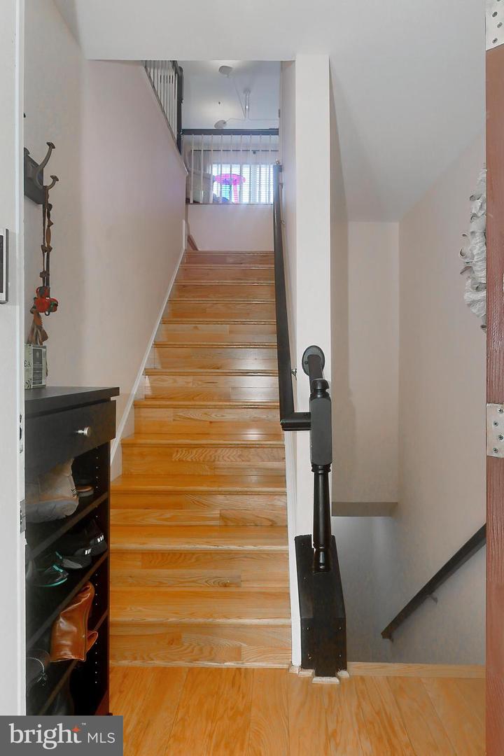 721-b Massey Ln #b Property Photo 3