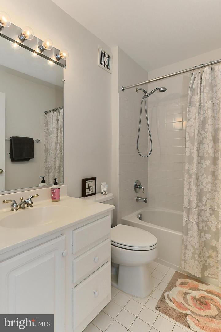 721-b Massey Ln #b Property Photo 30