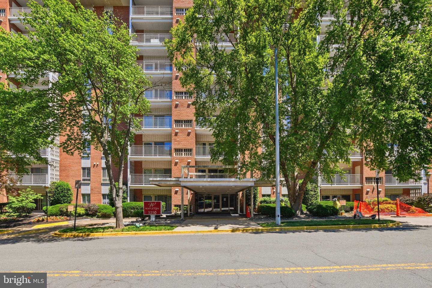 5250 Valley Forge Dr #704 Property Photo 1