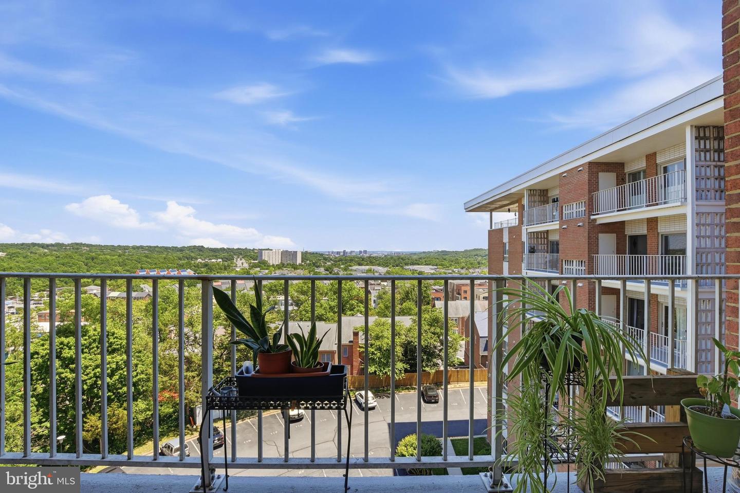 5250 Valley Forge Dr #704 Property Photo 9
