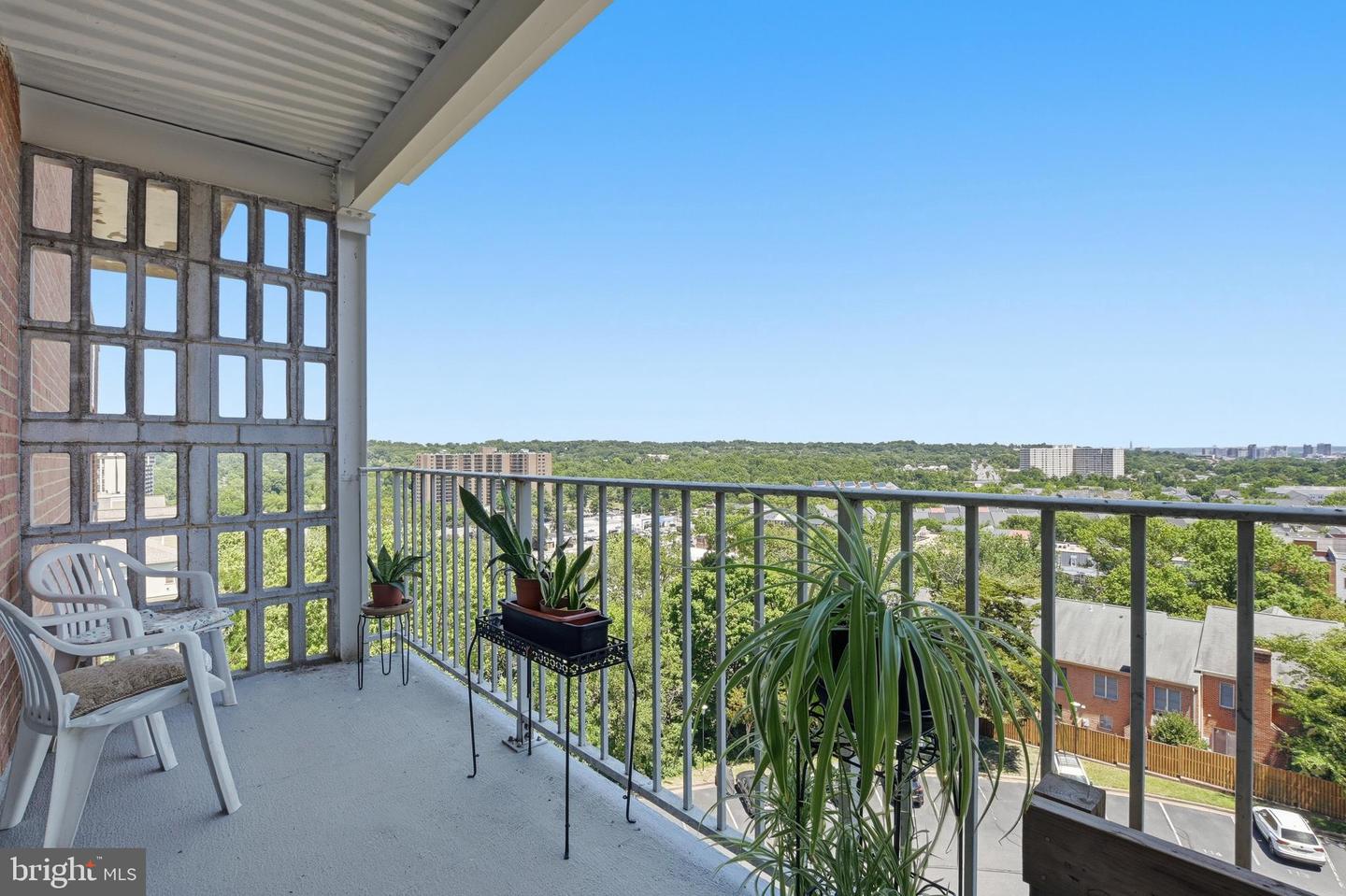 5250 Valley Forge Dr #704 Property Photo 10