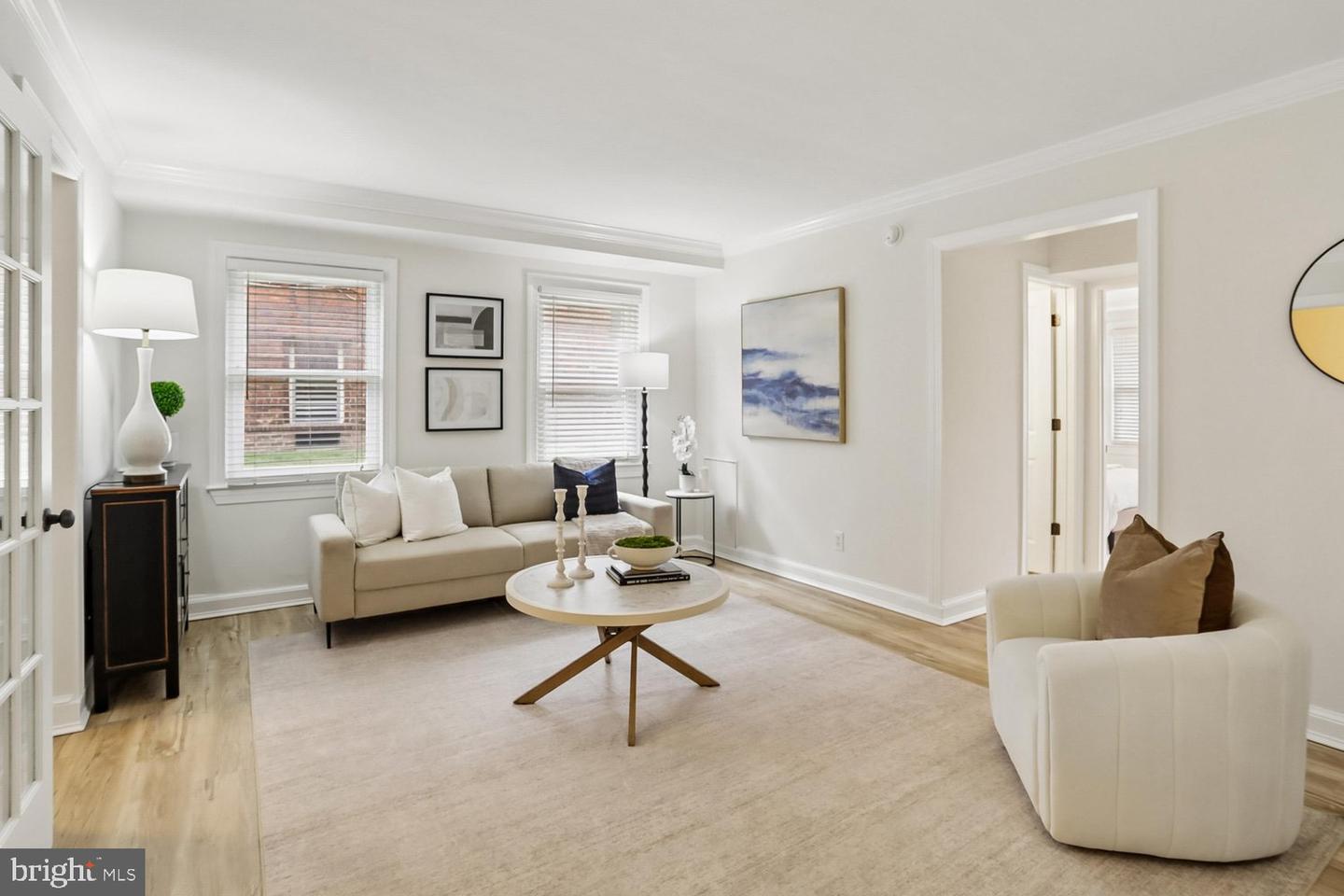 719 S Saint Asaph St #107 Property Photo 4
