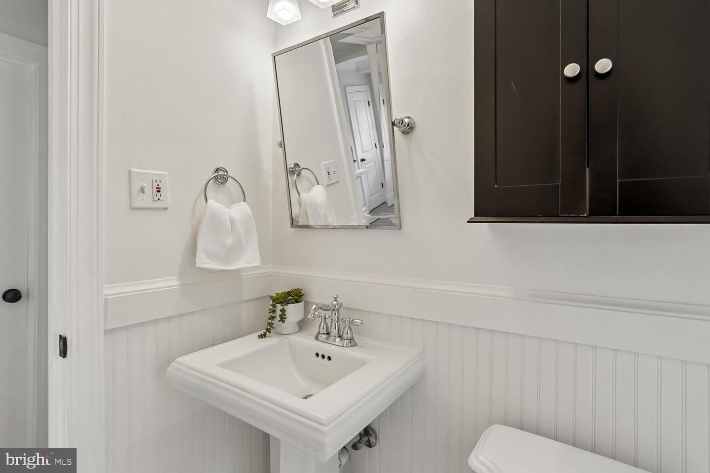 719 S Saint Asaph St #107 Property Photo 17