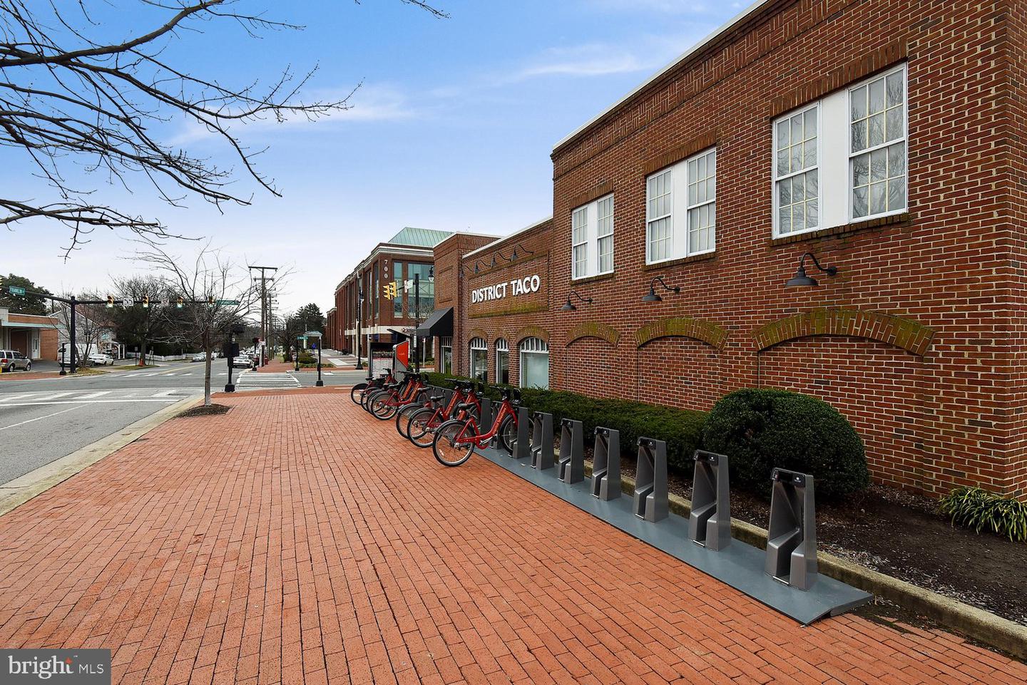 719 S Saint Asaph St #107 Property Photo 35