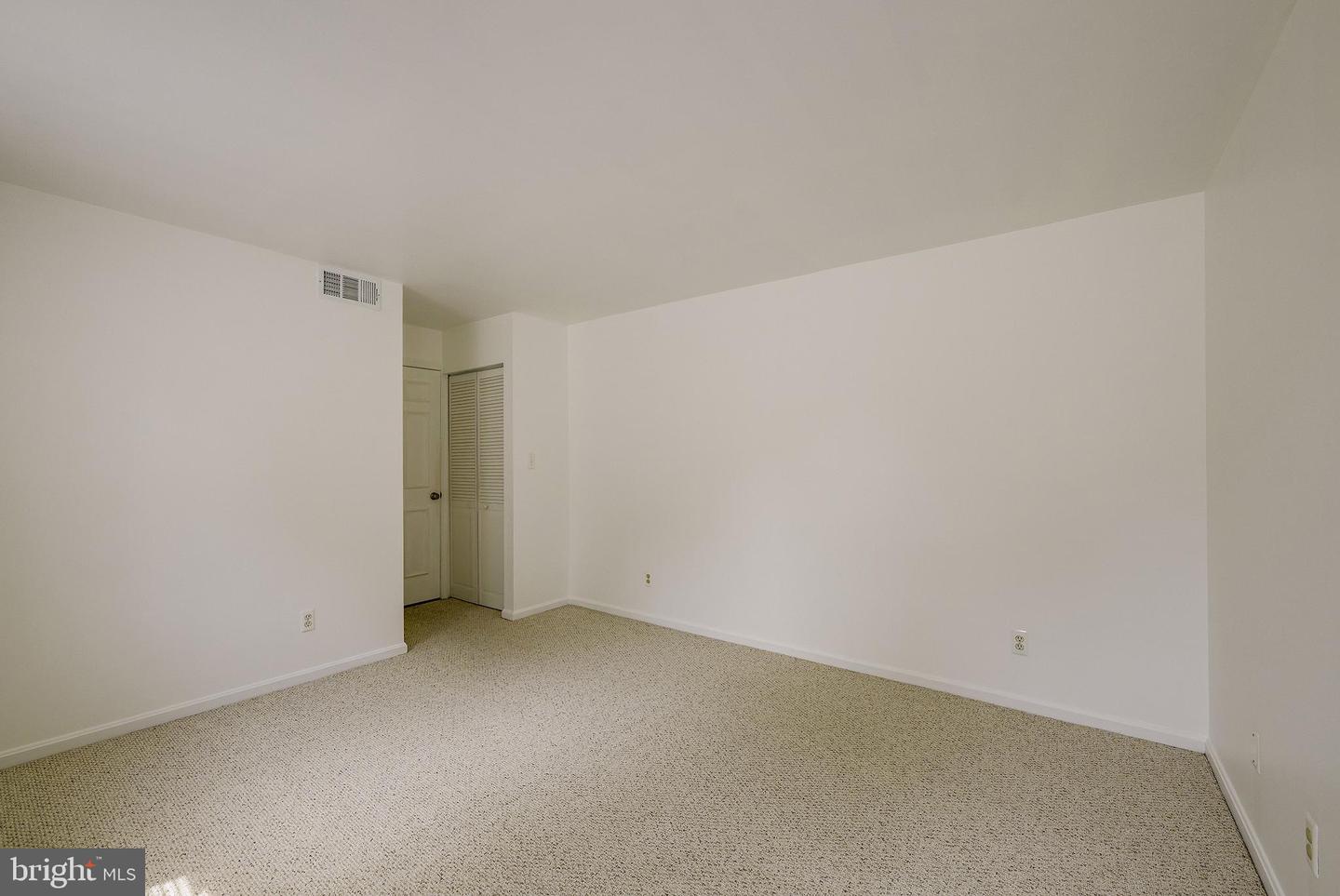 1403 E Abingdon Dr #2 Property Photo 16