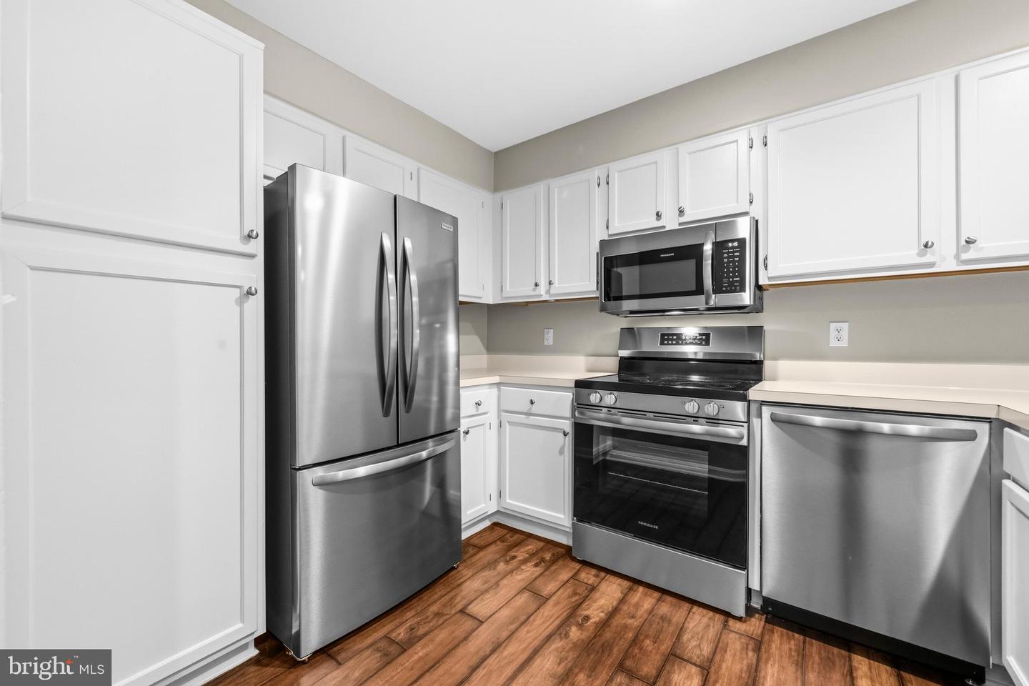 1100 Quaker Hill Dr #129 Property Photo 11