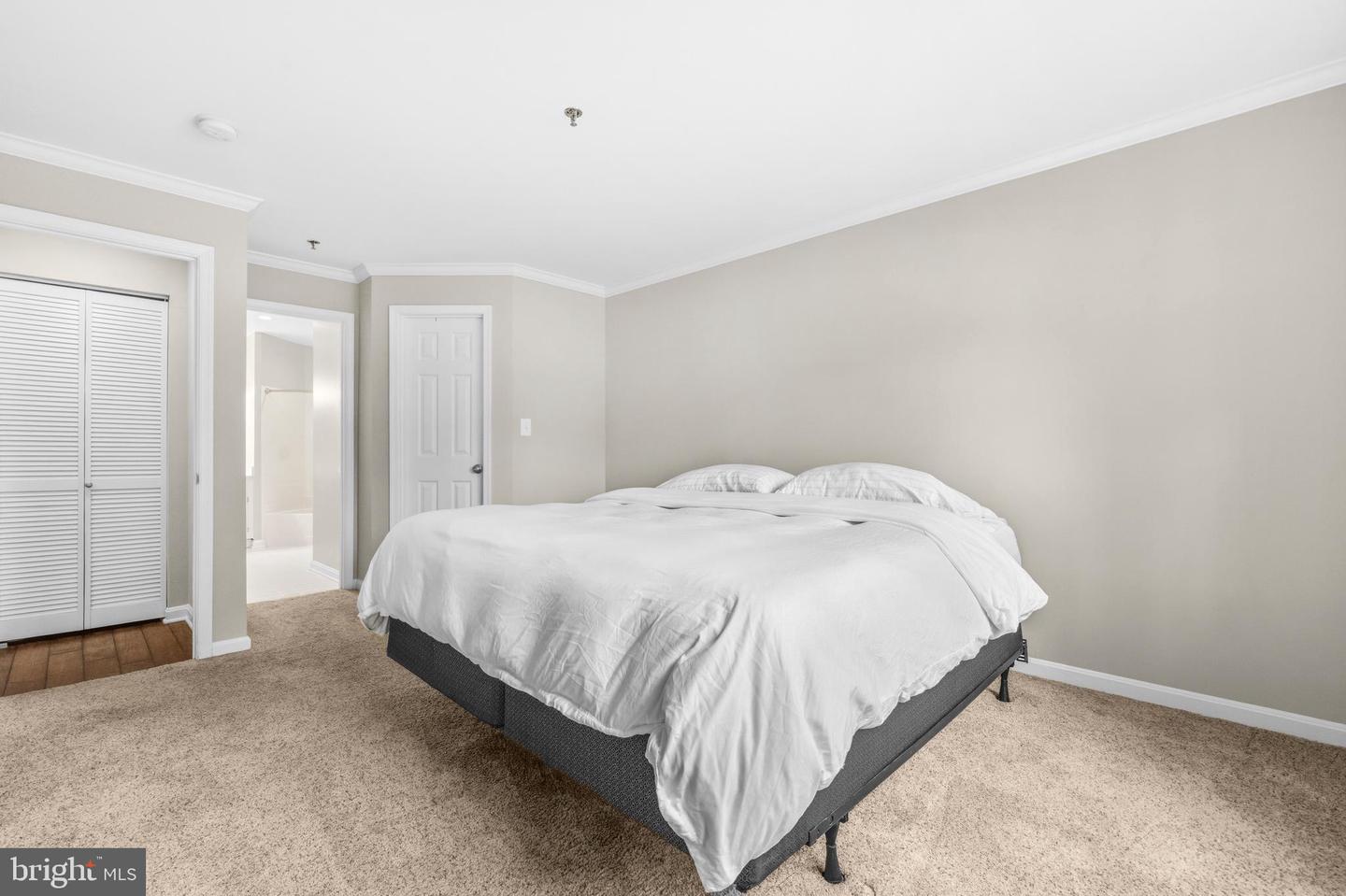 1100 Quaker Hill Dr #129 Property Photo 17