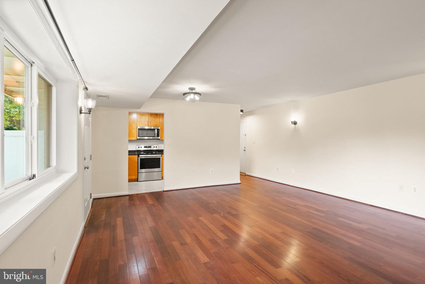 3240 S 28th St #101 Property Photo 18