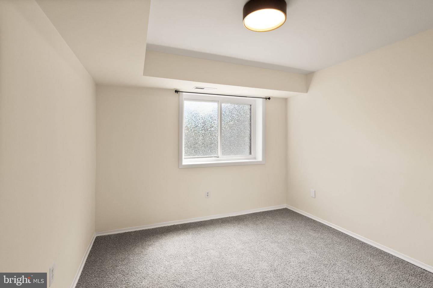 3240 S 28th St #101 Property Photo 26