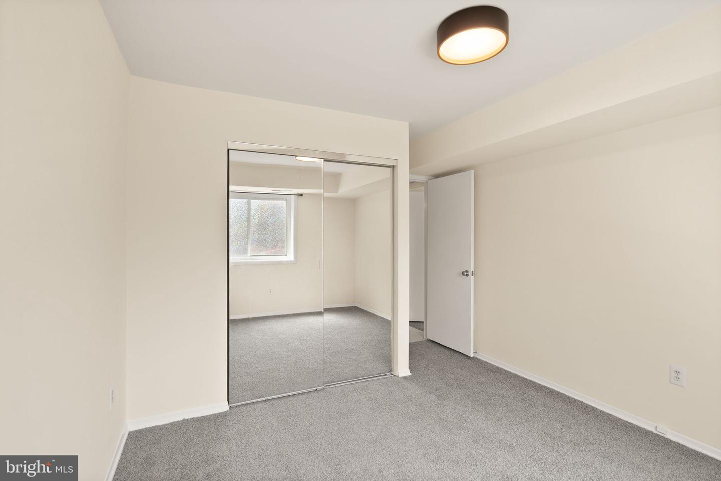3240 S 28th St #101 Property Photo 28