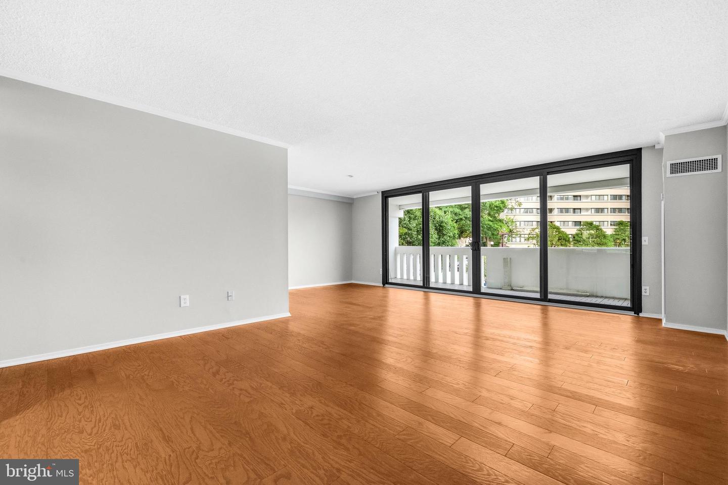 6101 Edsall Rd #211 Property Photo 3