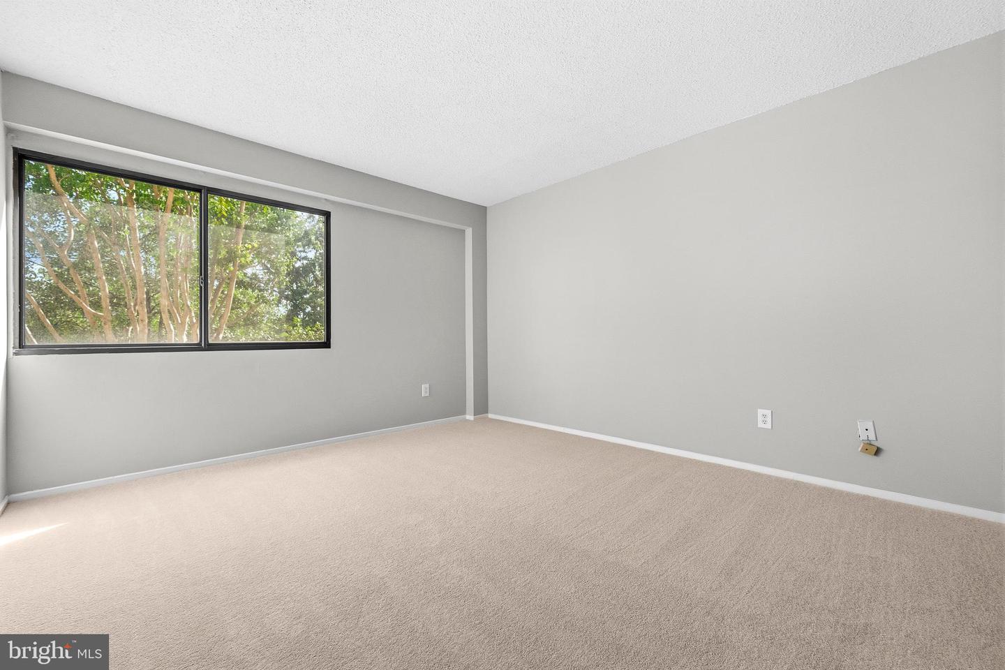 6101 Edsall Rd #211 Property Photo 8
