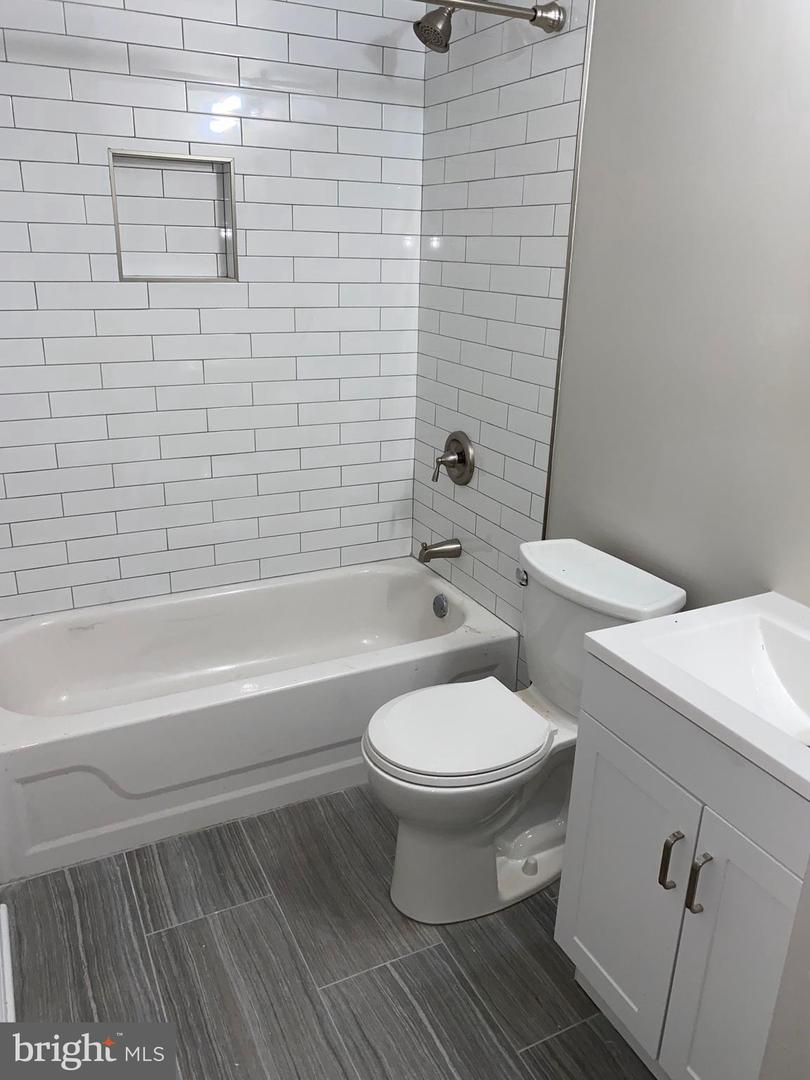 6220 Edsall Rd #401 Property Photo 12