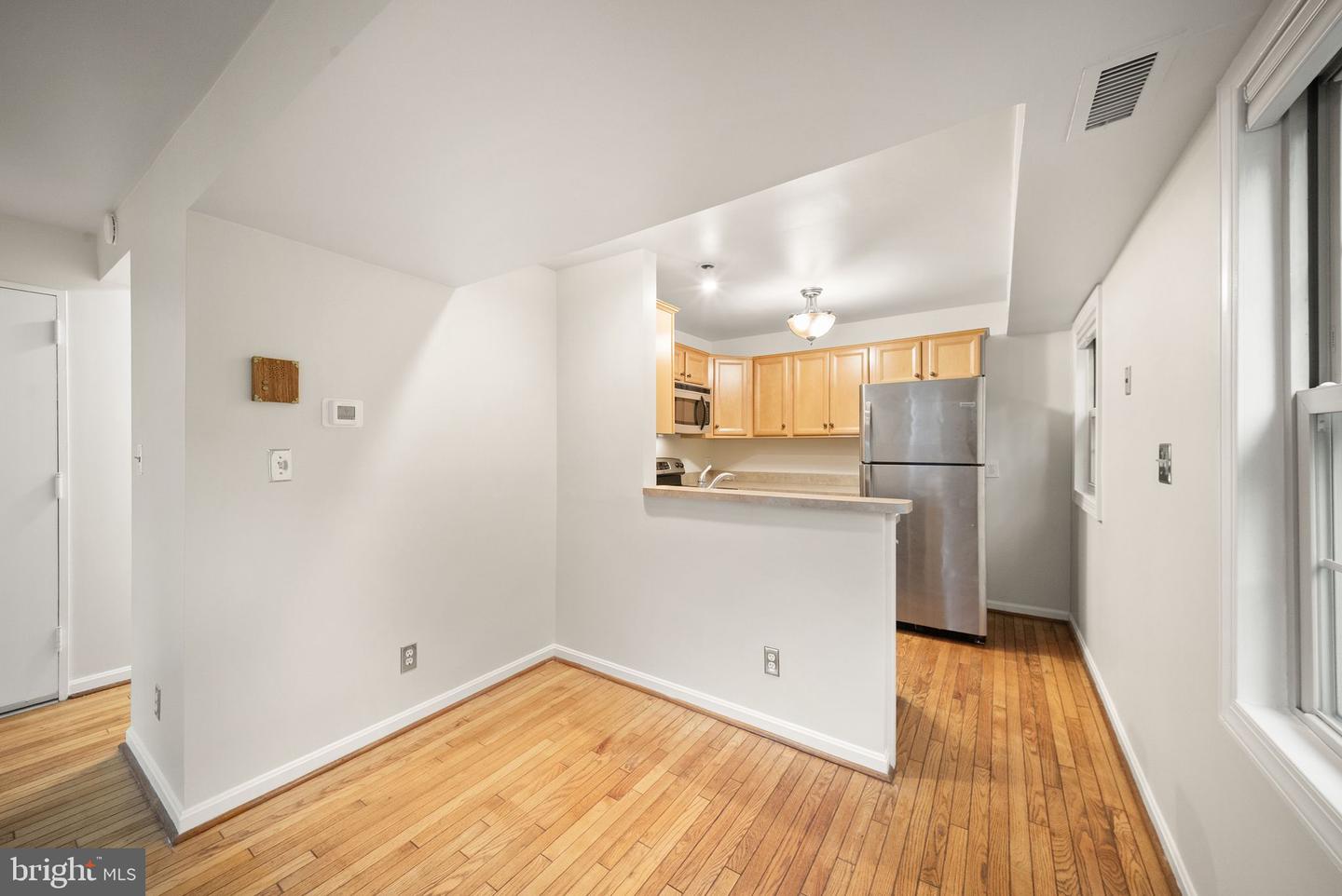 1311 E Abingdon Dr #4 Property Photo 8